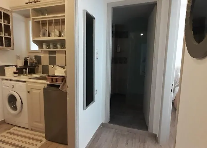 Hydra Apartment