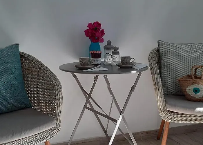 Hydra Apartment